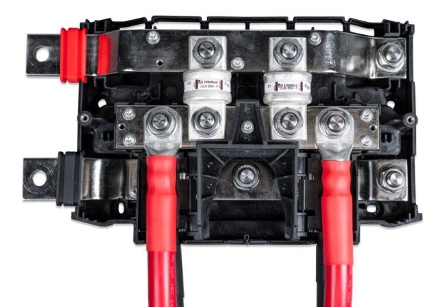 Victron Energy  Lynx Class-T Power In