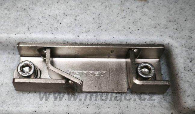 C-BOX 460 litrů, 12/230V, chlazený přepravní kontejner, 0-12°C