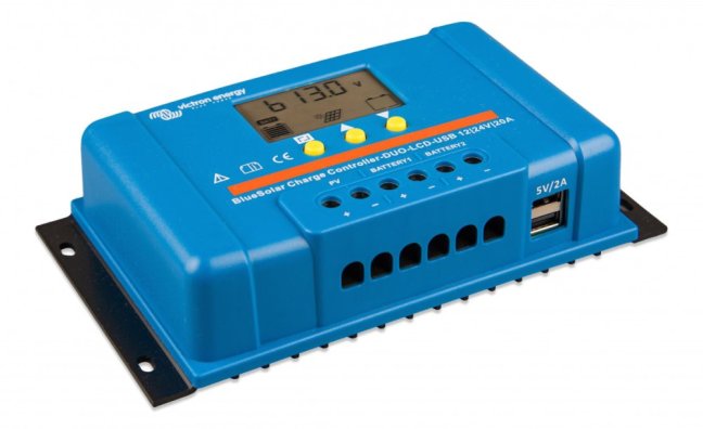 Victron Energy PWM  DUO 12/24V 20A LCD+USB pro dvě baterie